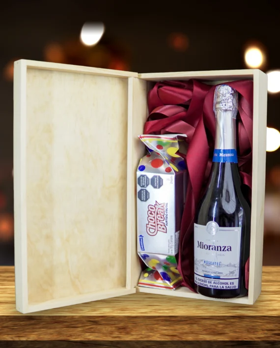 CAJA DE REGALO AMOR Y AMISTAD (UN VINO + CHOCOLATES)