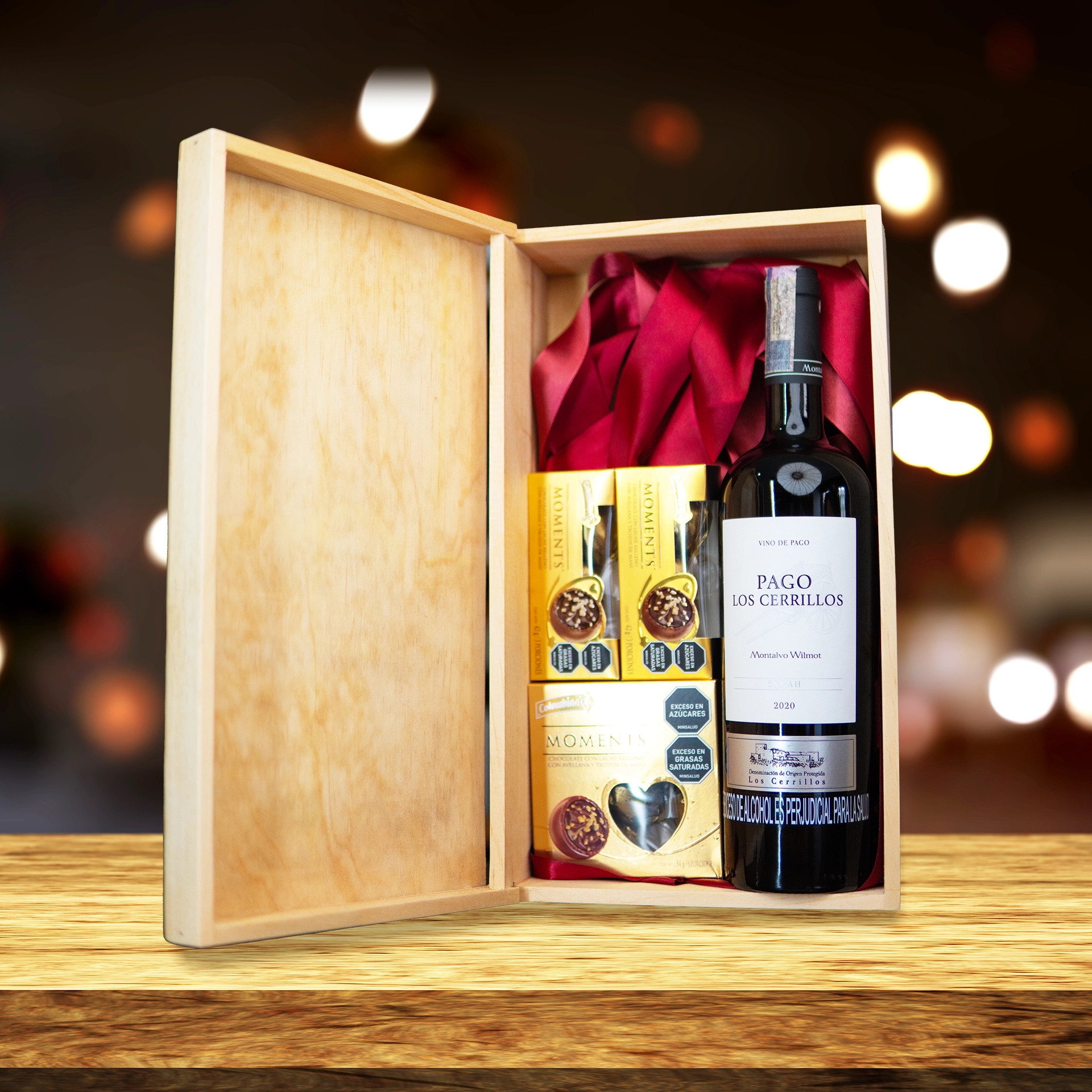 CAJA DE REGALO (UN VINO + CHOCOLATES)